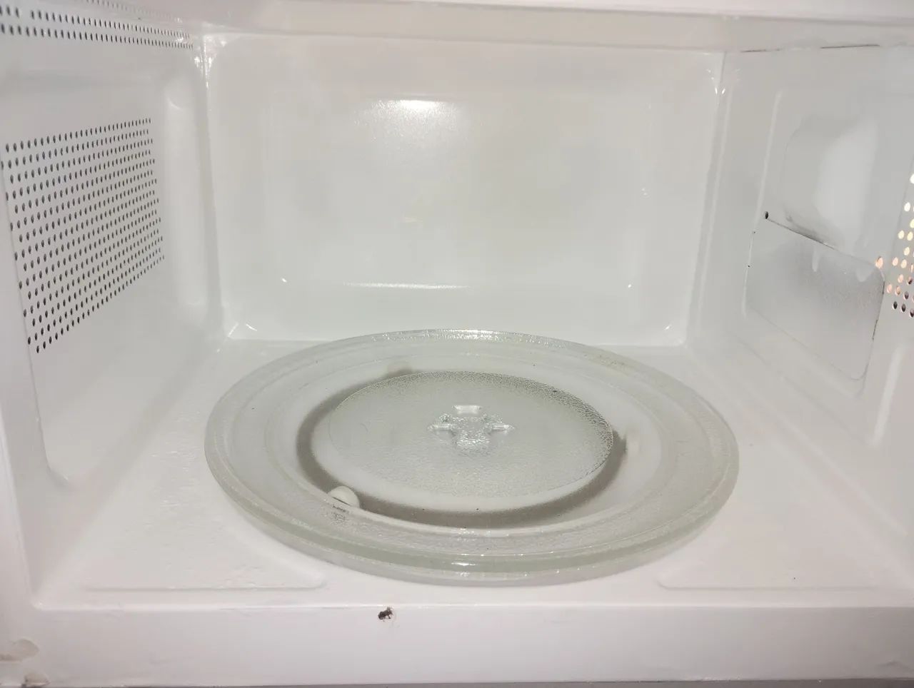 Microondas Eletrolux mt03 e Airfryer mondial naf03 - Foto 2