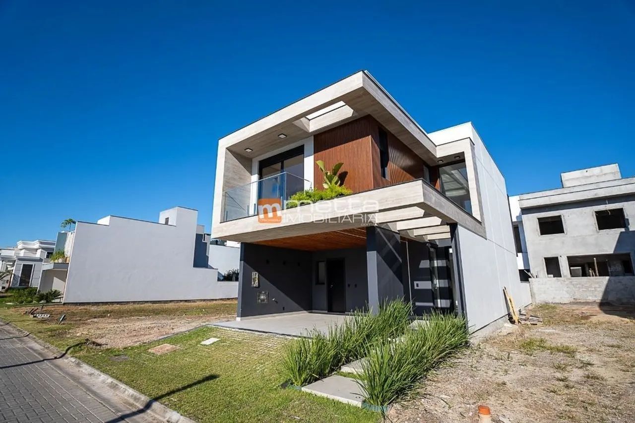Casa com 3 quartos sendo 1 suíte em Condomínio Fechado Costa do Sol - Biguaçu