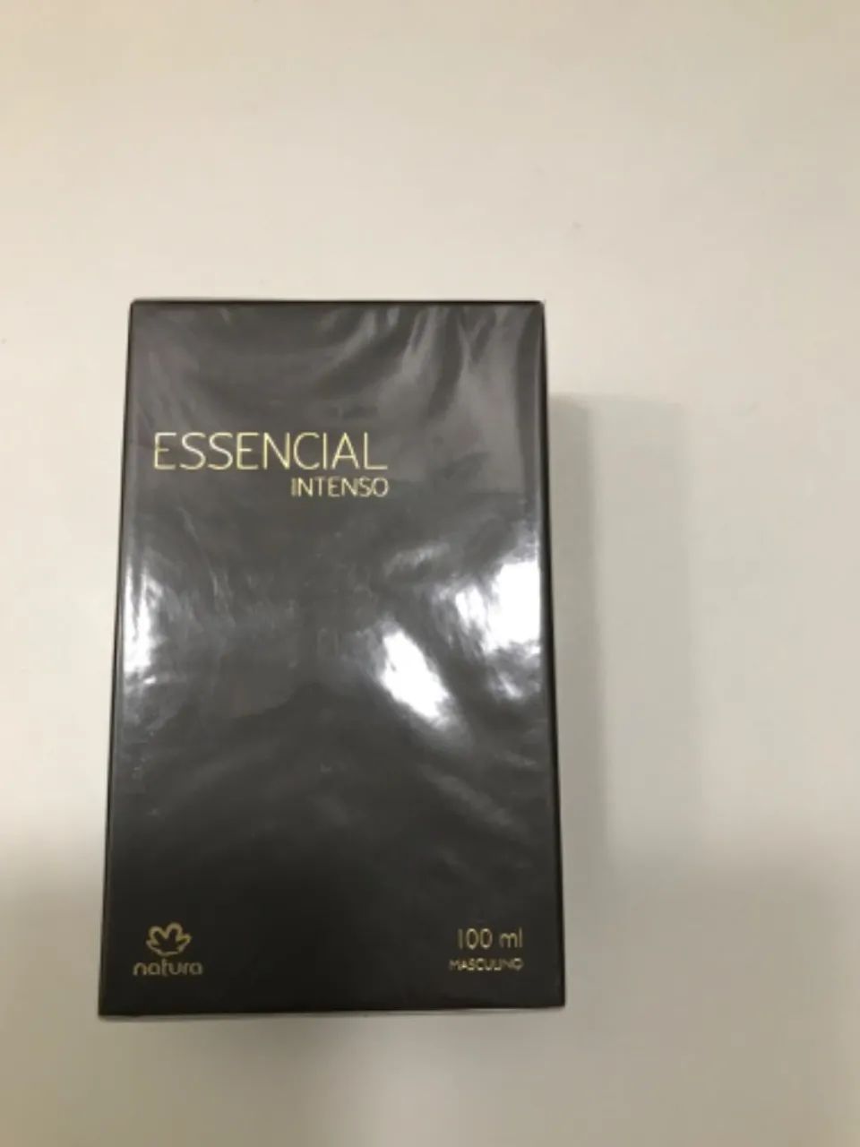 Perfume Essencial Intenso (Masc) - Novo