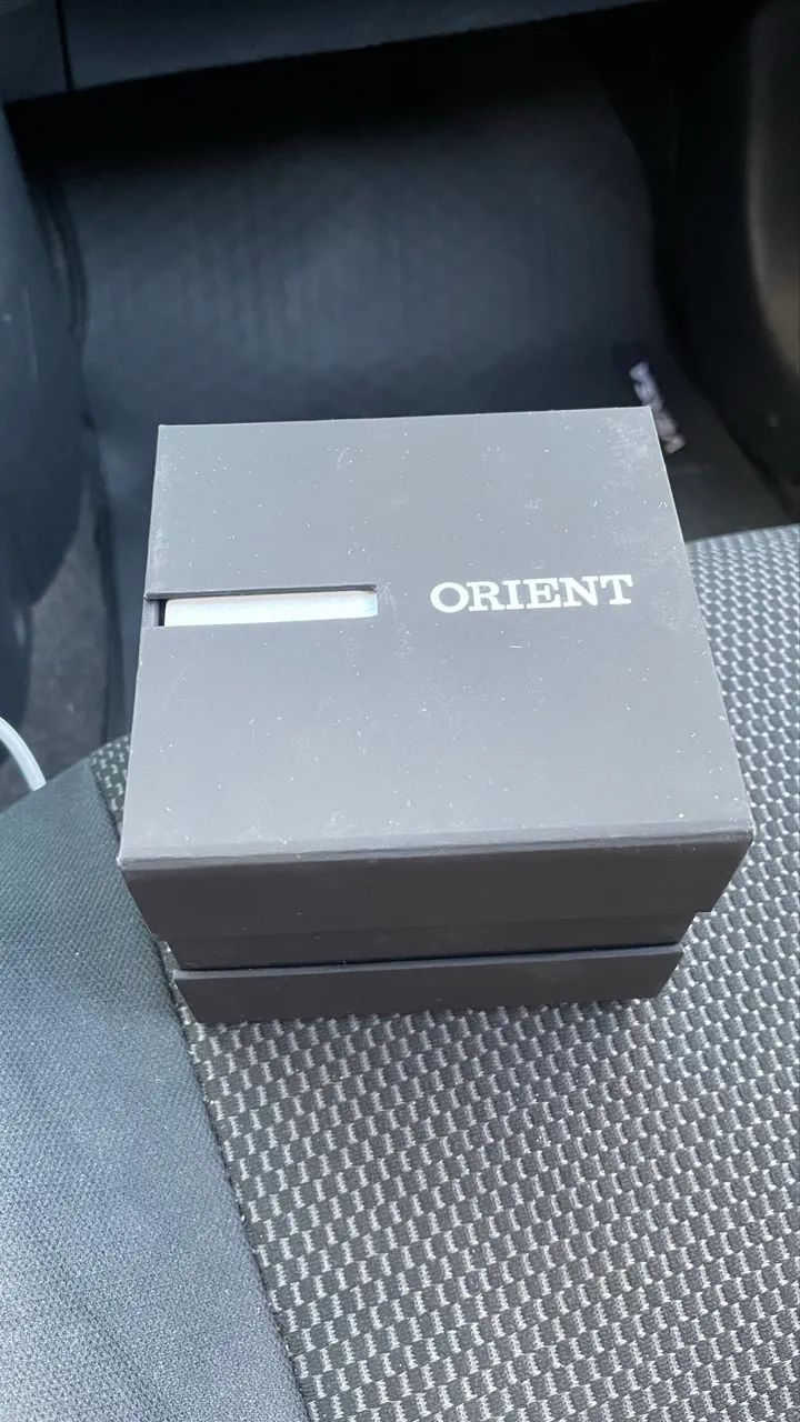 Orient 1 ano de garantia 