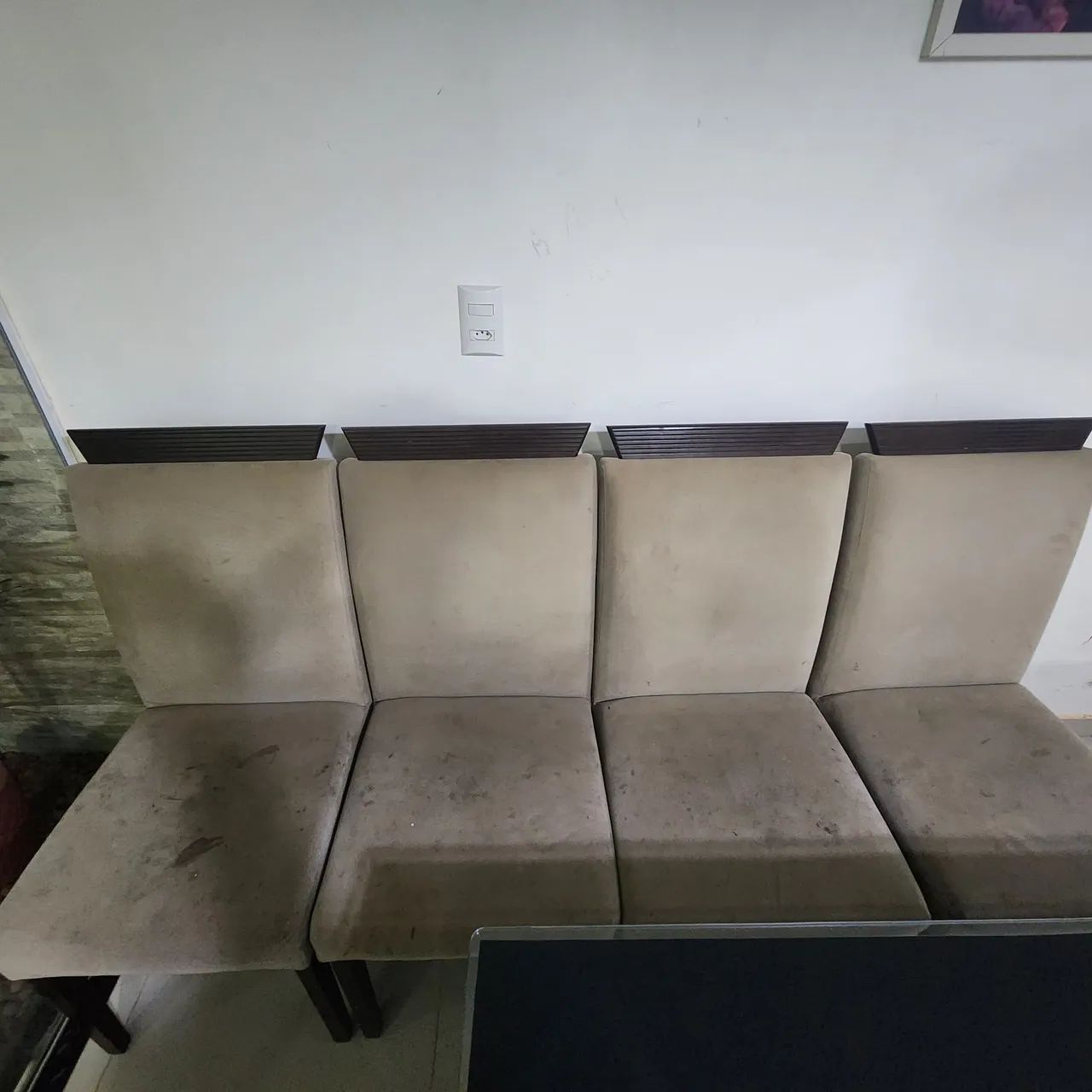 Mesa quadrada de vidro com 8 cadeiras - Foto 3
