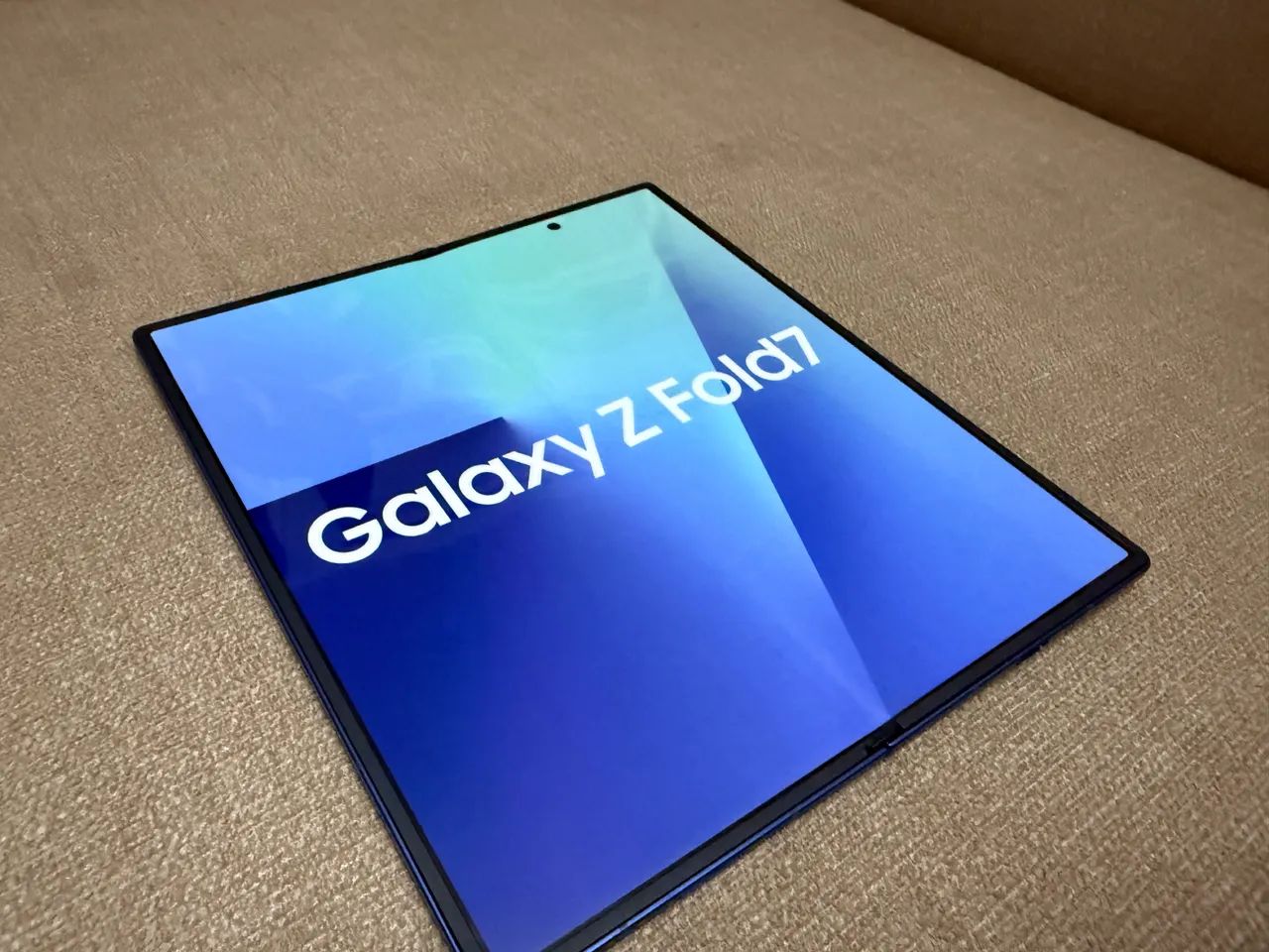 Celular Sansung Z Fold 7 carcaça apenas