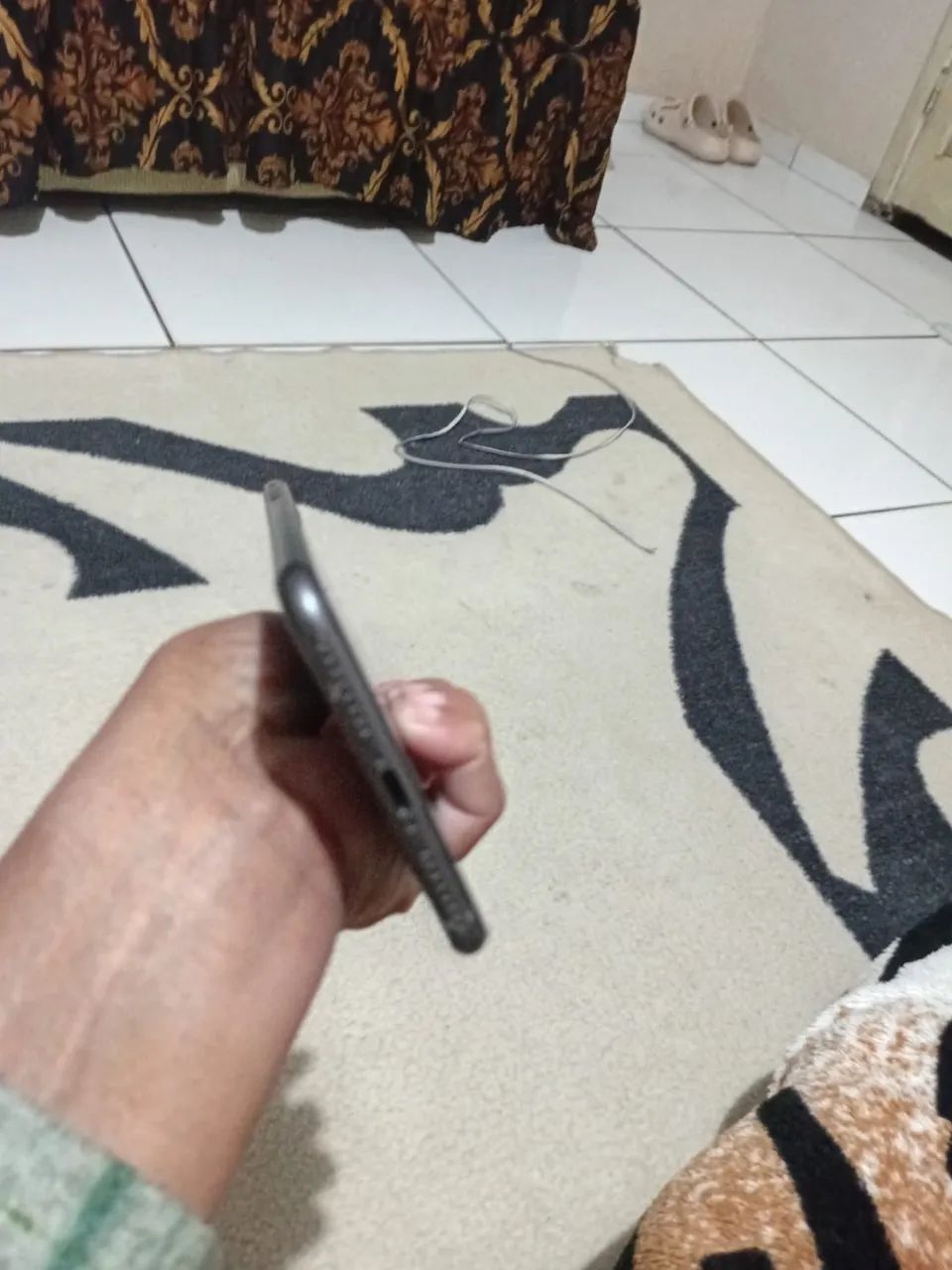Vendo iPhone 8 Plus impecável 