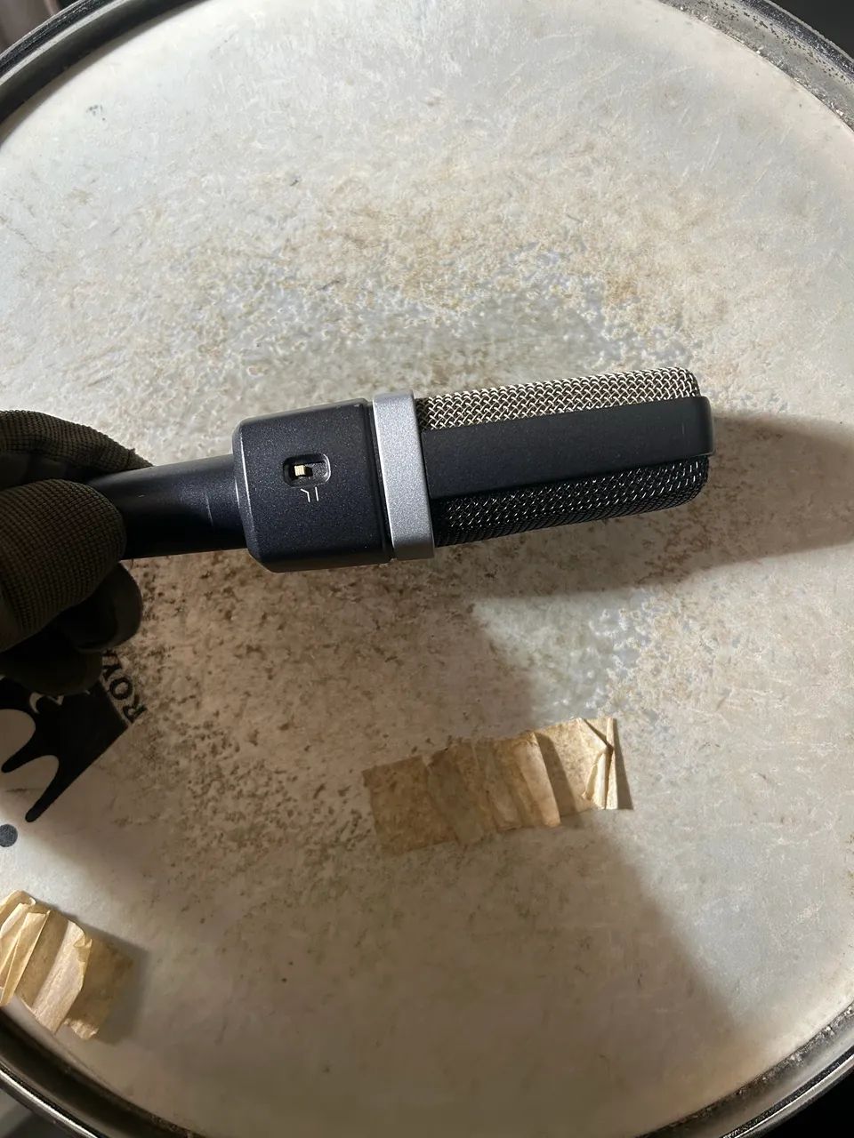 Microfone condensador AKG c214 impecável - Foto 3