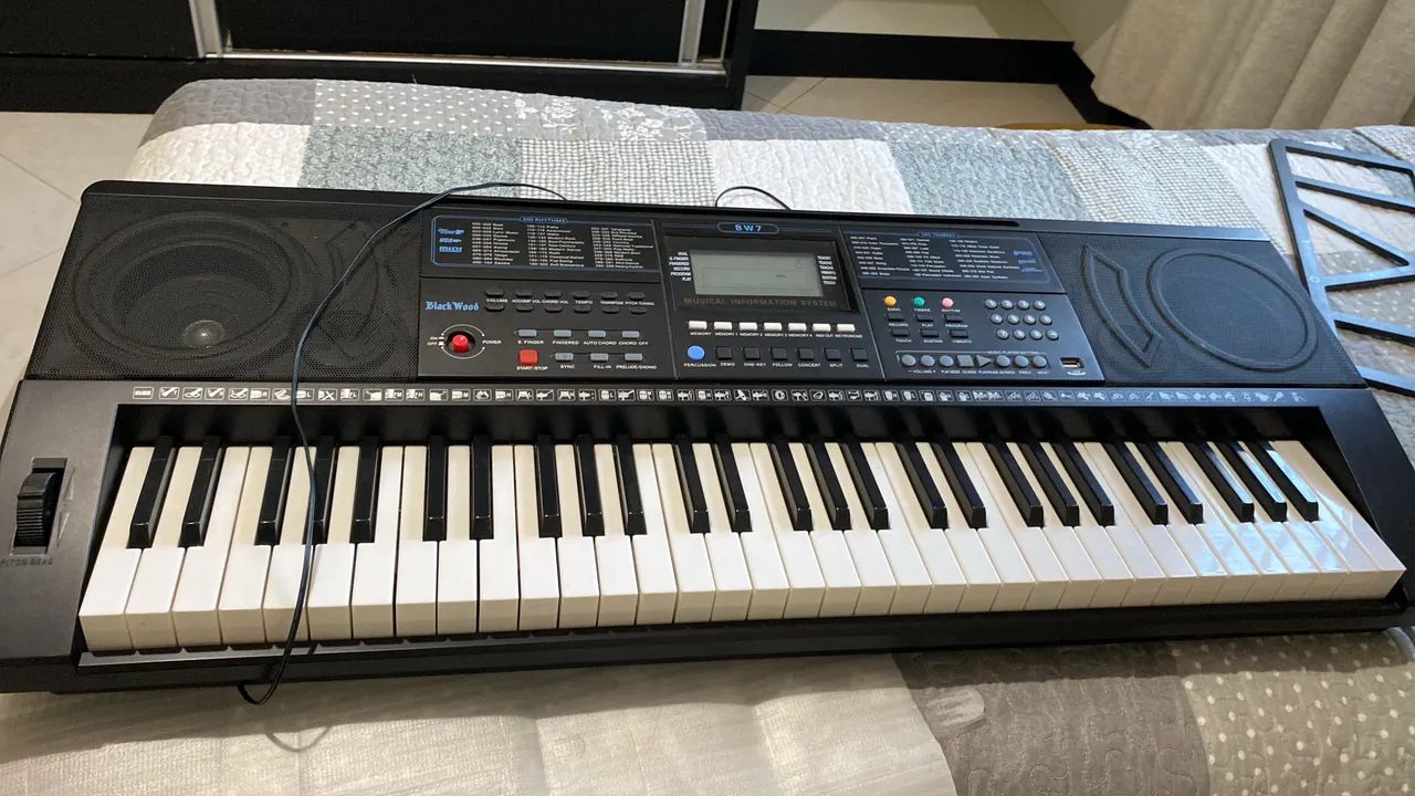 Vendo teclado com 7 meses de uso - Foto 2
