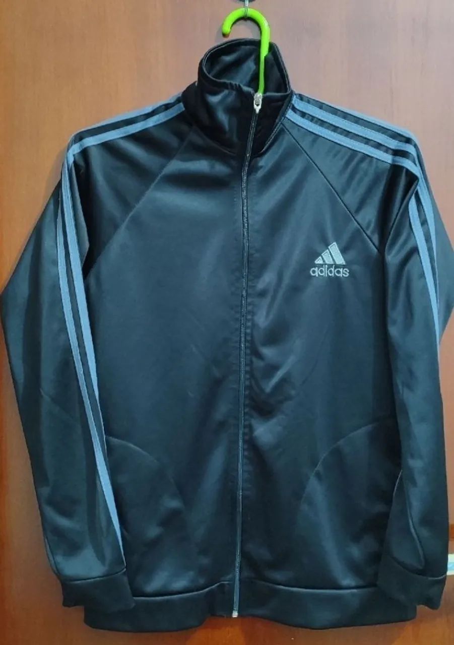 Casaco Adidas Original preta e azul marinho - Roupas - Cidade das