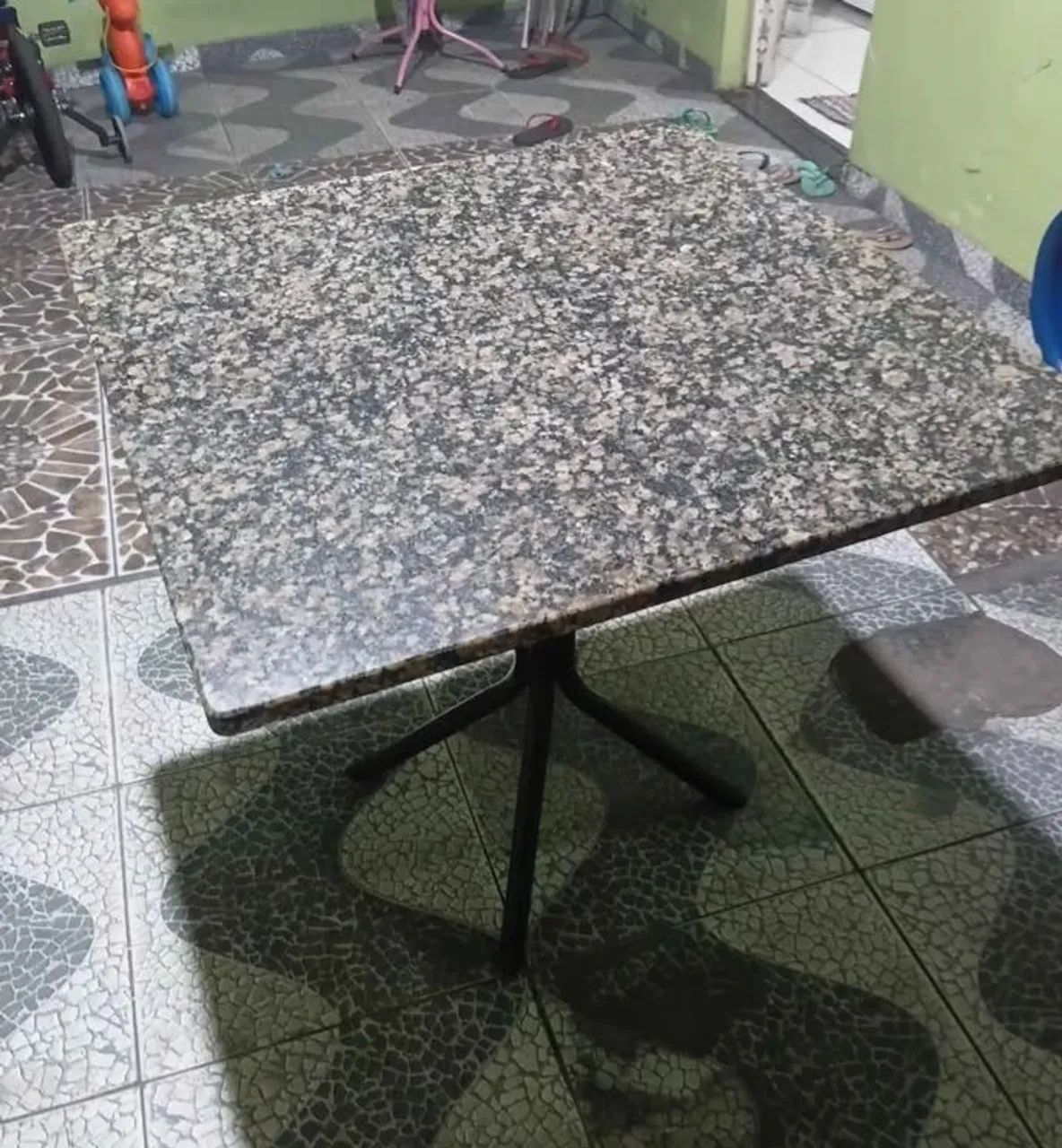 Vendo esta mesa de mármore semi nova - Foto 2