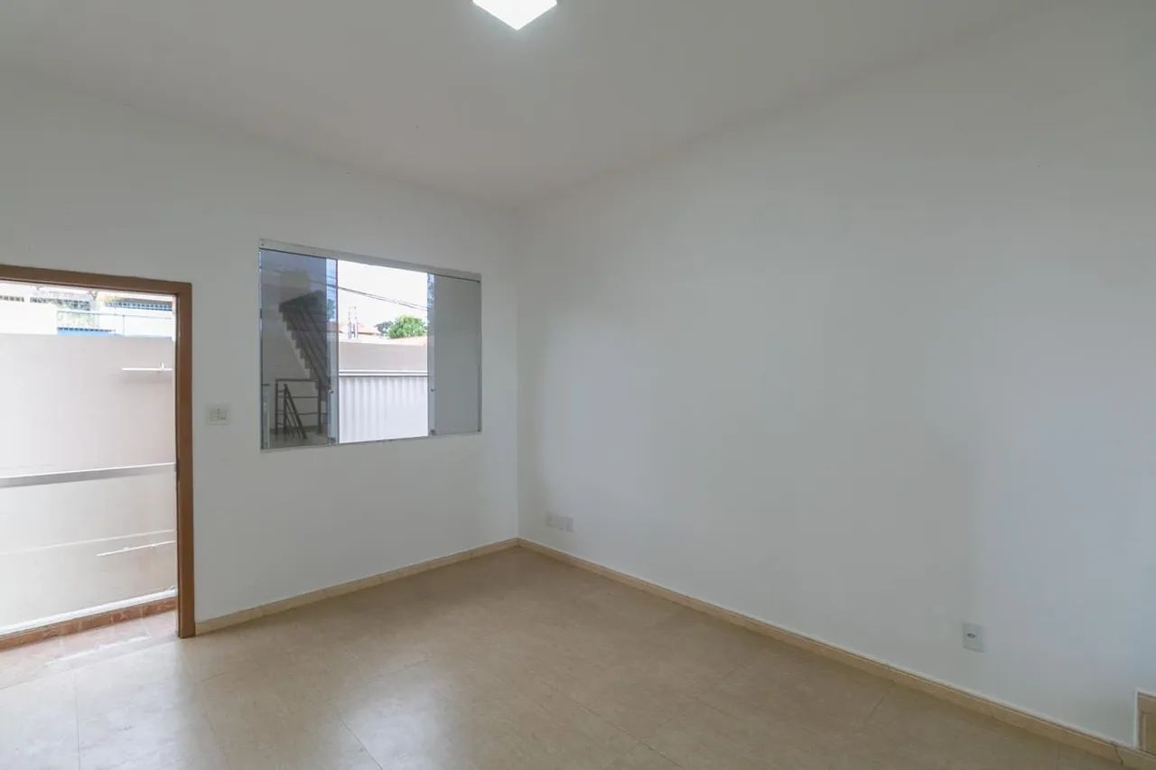 Casa à Venda - Heliópolis, 3 Quartos, 418 m2 - Foto 4