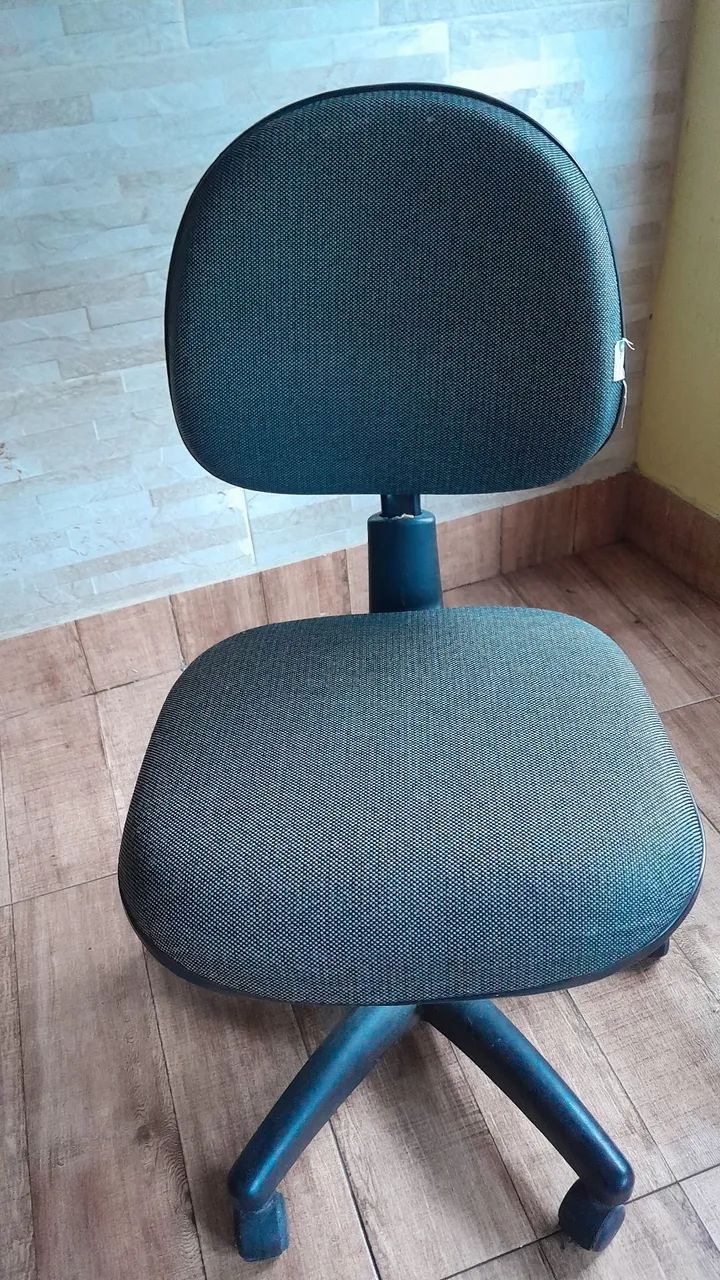 Cadeira escritório giratória