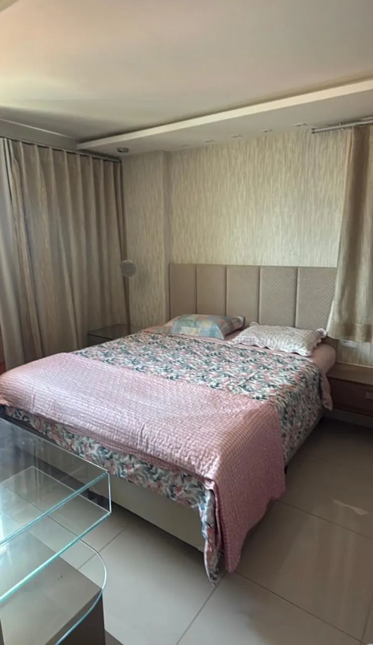 Cama Box Super Queen Flex Valencia Simmons