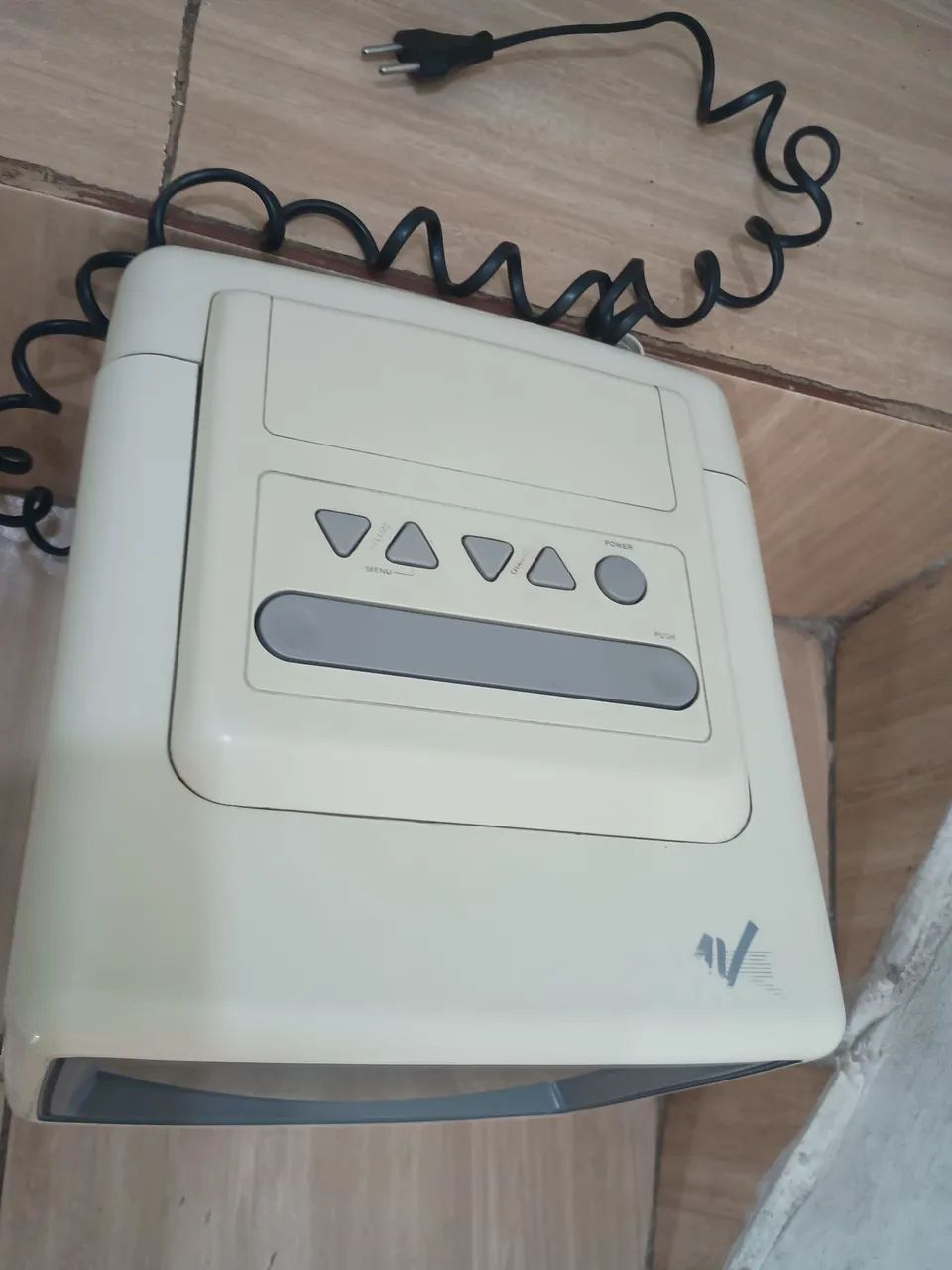 TV Semp 10 polegadas Com AV. - Foto 3