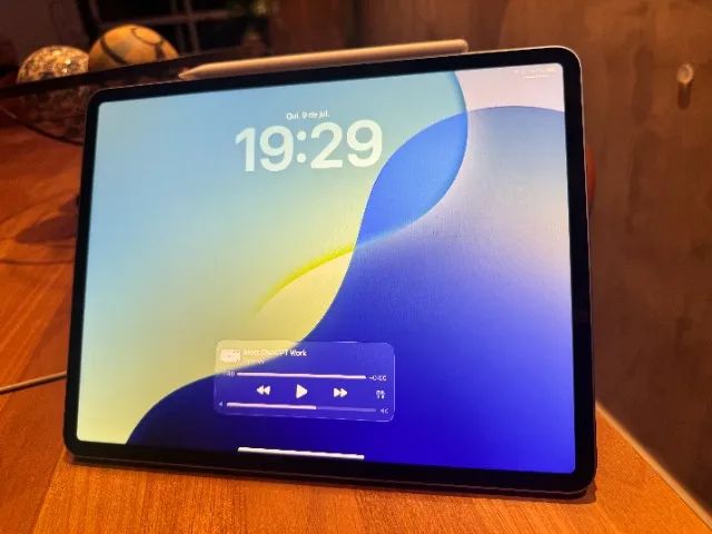 Ipad Air M2 13 Pol 256 GB com teclado Apple e Pencil Pro - Foto 5