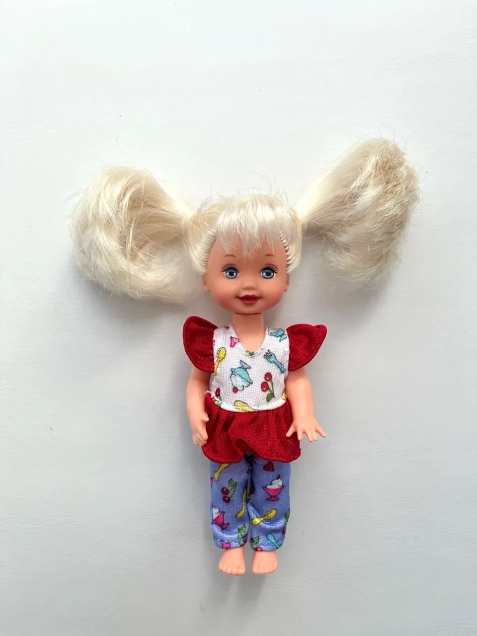 Boneca Barbie Kelly Eatin? Fun