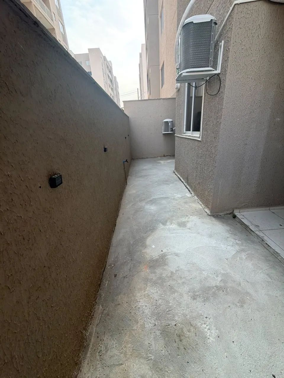 Alugo apartamento térreo com Garden 