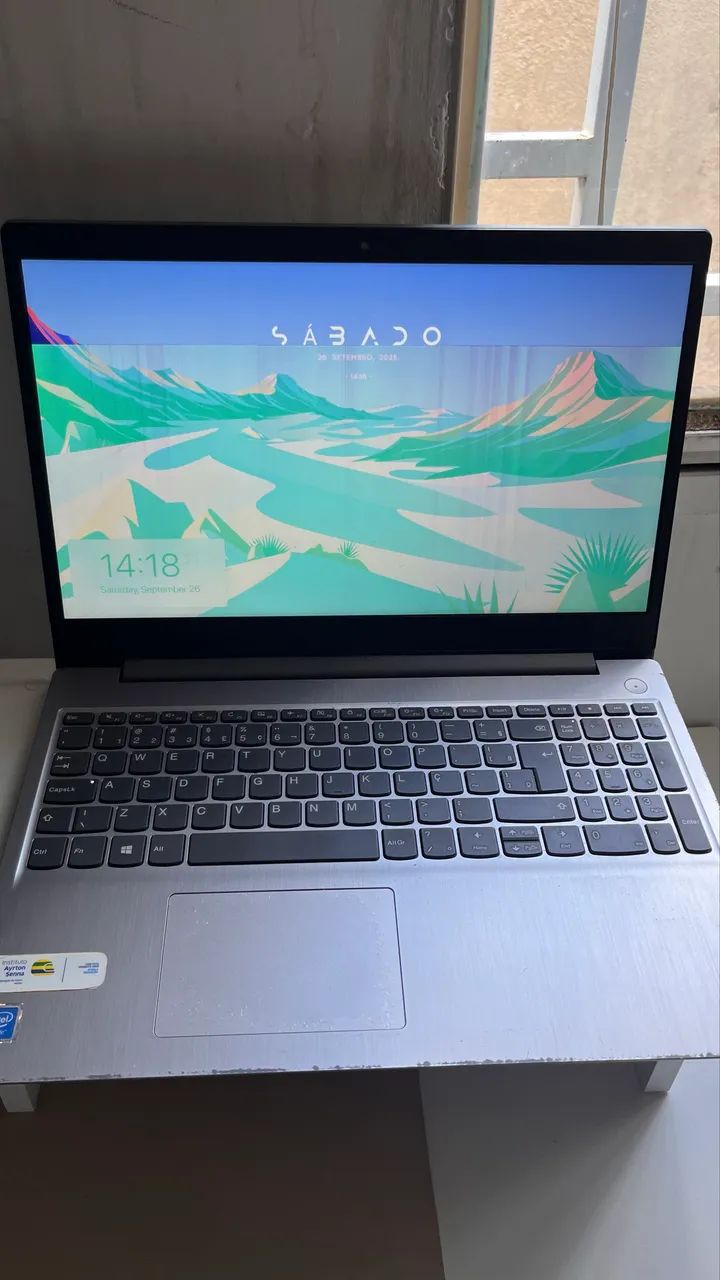 LENOVO IDEAPAD 3 15IGL05 - 4GB RAM / 128GB - FUNCIONANDO, COM DEFEITO NA TELA - Foto 2
