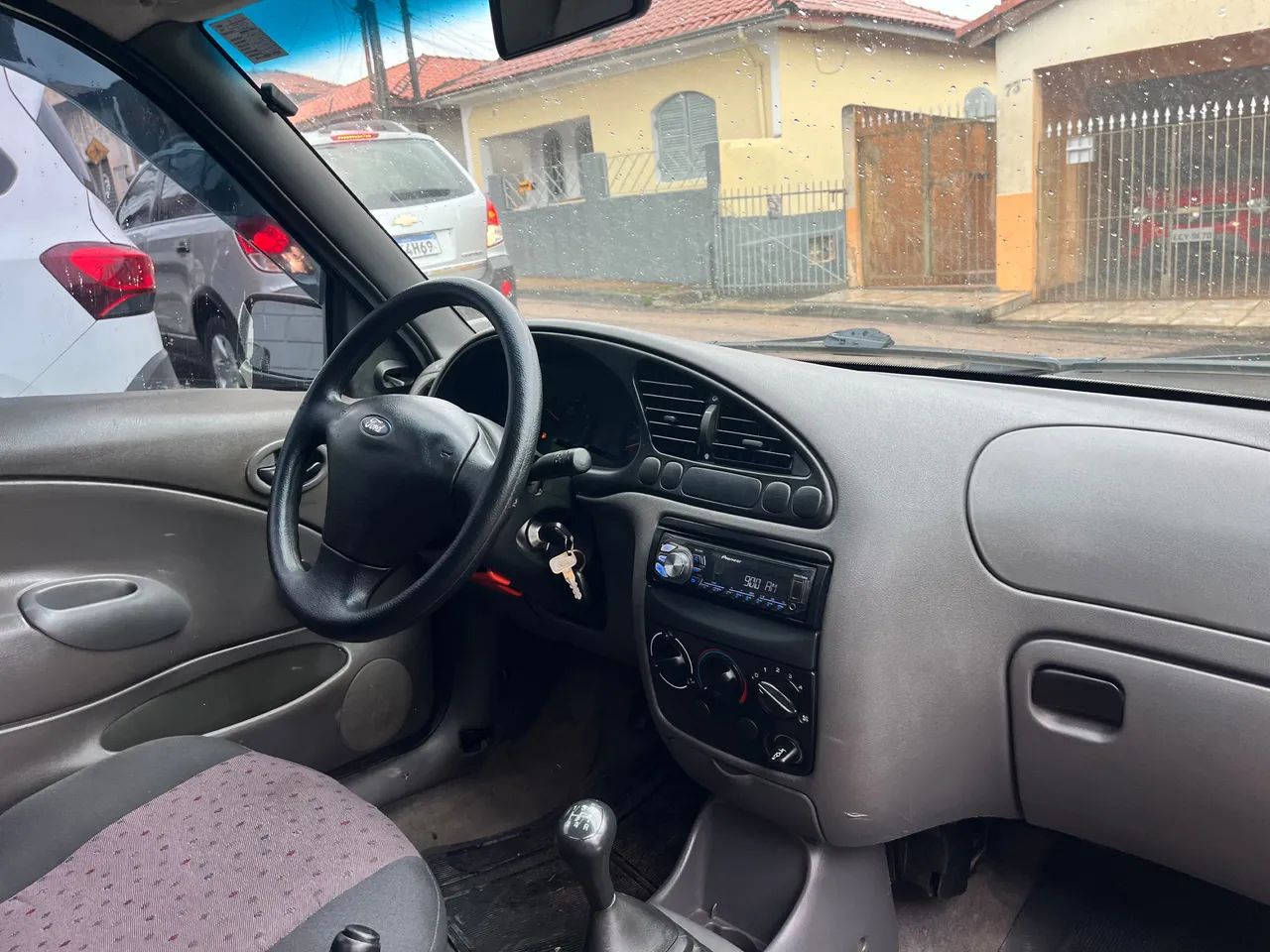 Ford Courier 1.6 L/ 1.6 Flex, foto 11 de 12