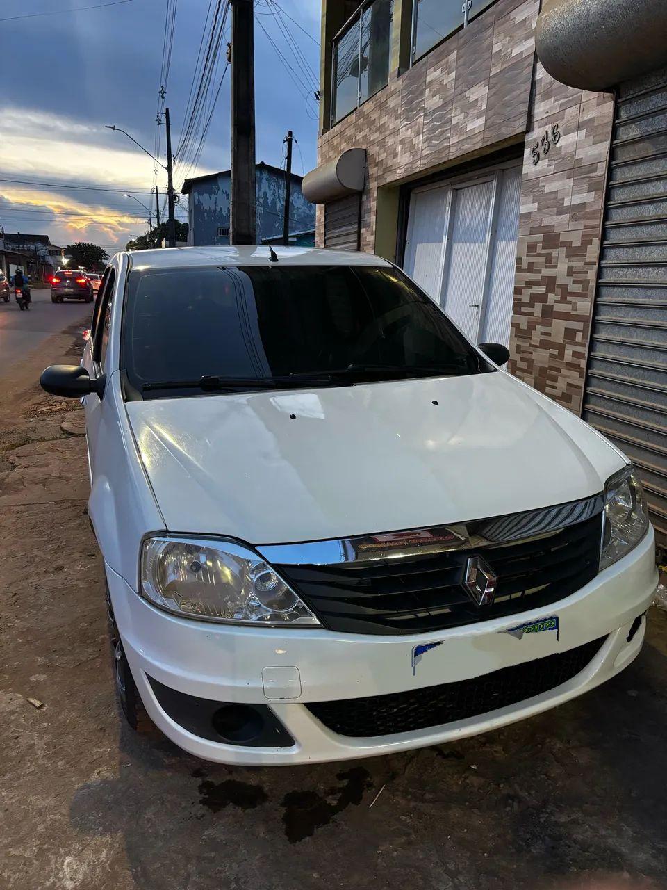 Renault Logan Expression Hi-flex 1.6 8V 4P 2013 - Foto 5