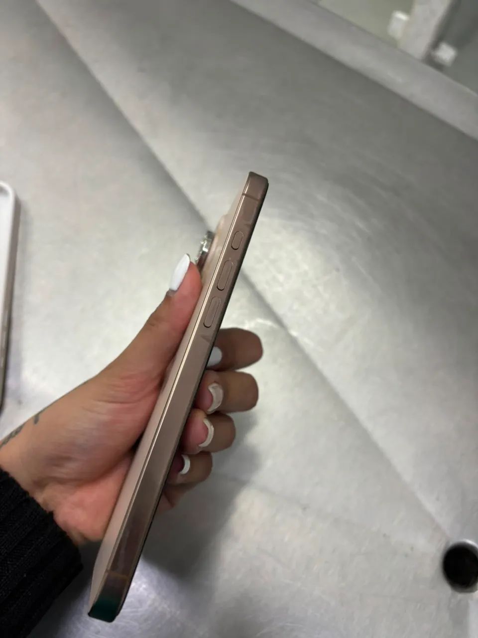 Iphone 16 pro max - Foto 4