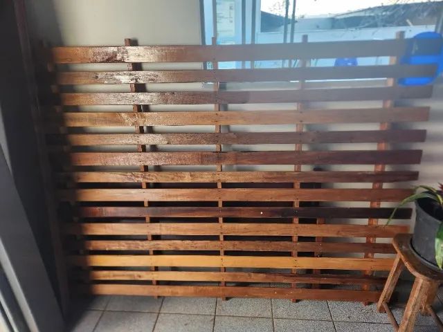 Cama casal imbuia maciça antiga