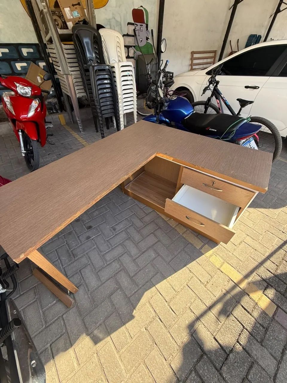 Mesa de Escritório em L com Gavetas - Usada - Foto 5