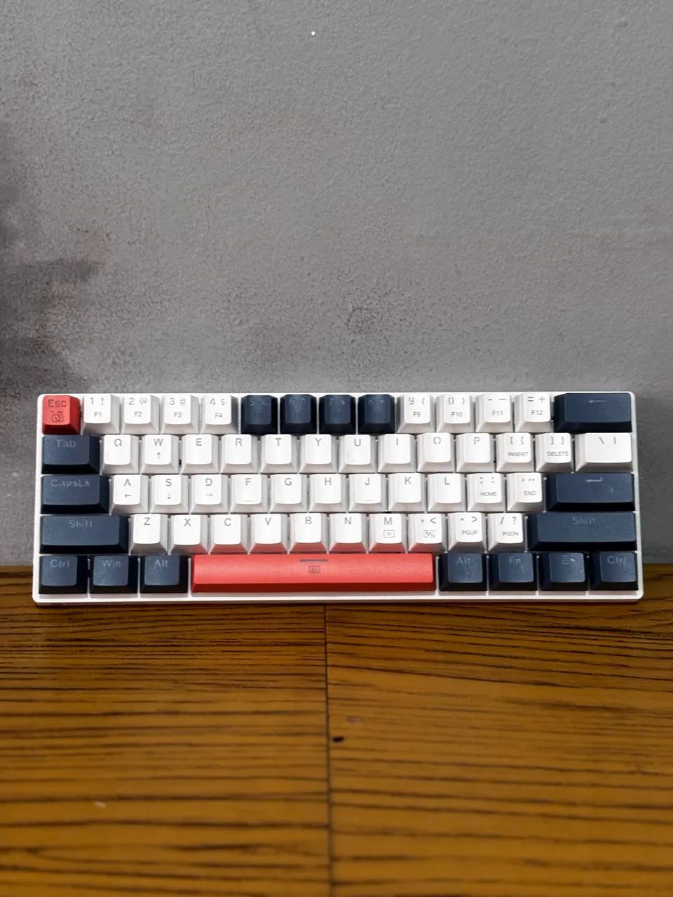 Vendo teclado Machenike K500, o queridinho dos gamers e setup minimalista! - Foto 4