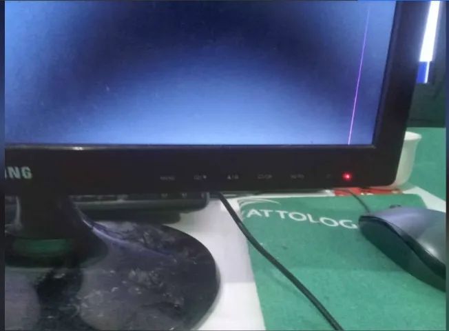 Monitor samsung 18,5 polegadas HD 1366,768 - Foto 3