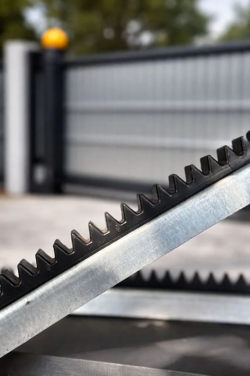 Cremalheira para todos os tipos de portões deslizantes