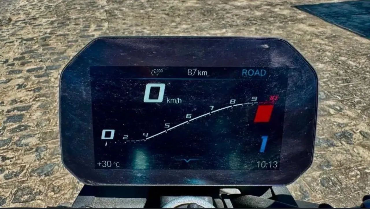 BMW F 900 R Sport 2024 - APENAS 88 km / PREÇO PARA VENDER RÁPIDO  - Foto 8