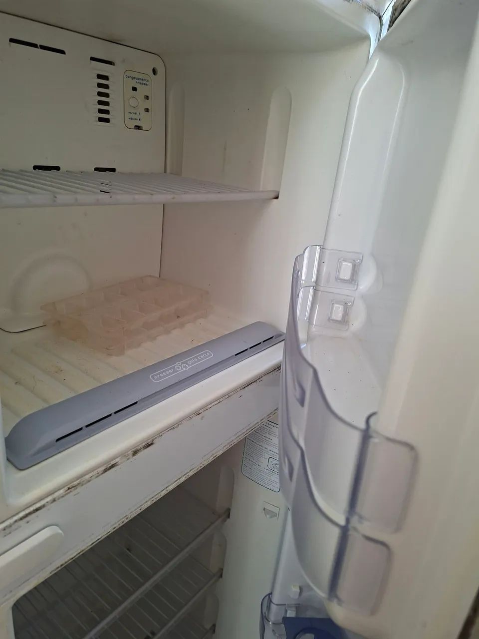 Geladeira  com defeito  - Foto 5