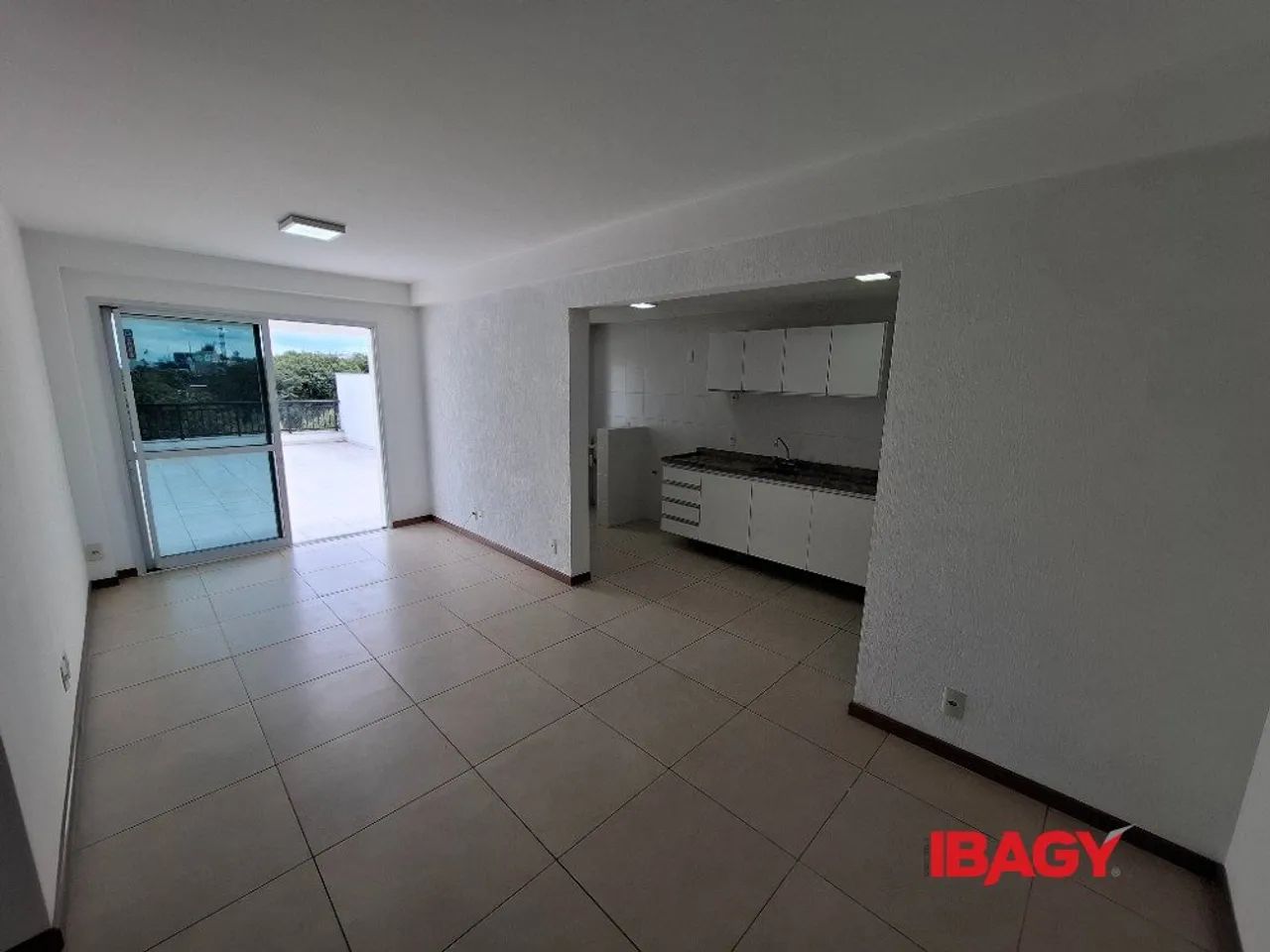 Excelente Apartamento 2 dormitório(s) em Abraão - Florianópolis - Foto 3