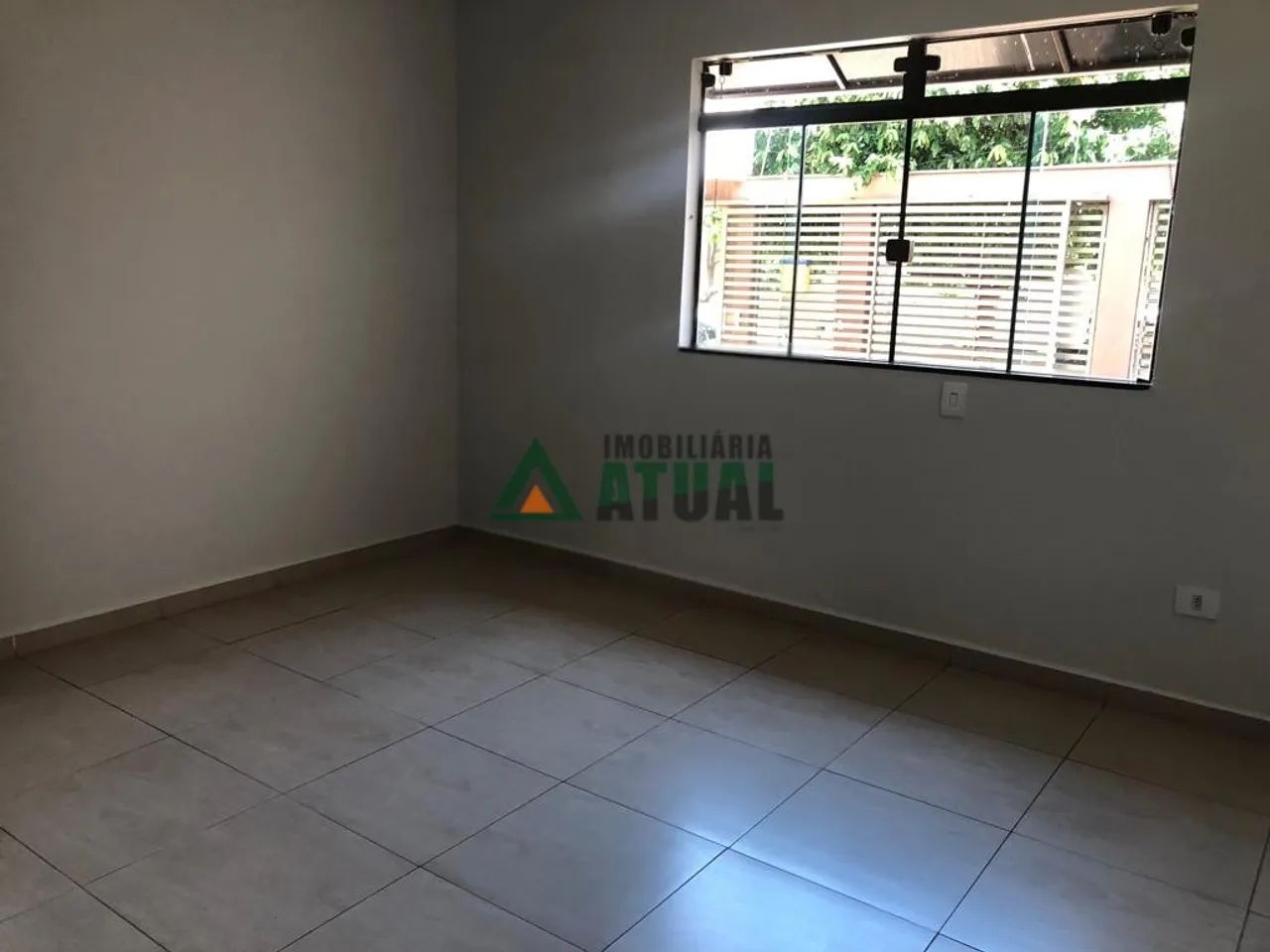 CASA COM 3 QUARTOS NA REGIÃO LESTE DE LONDRINA - Foto 4