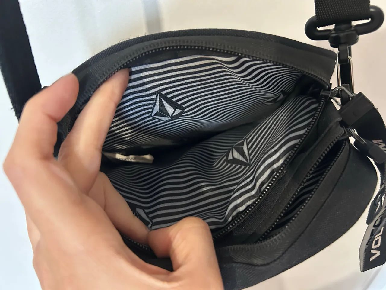 Shoulder bag preta Volcom Stone - Foto 5