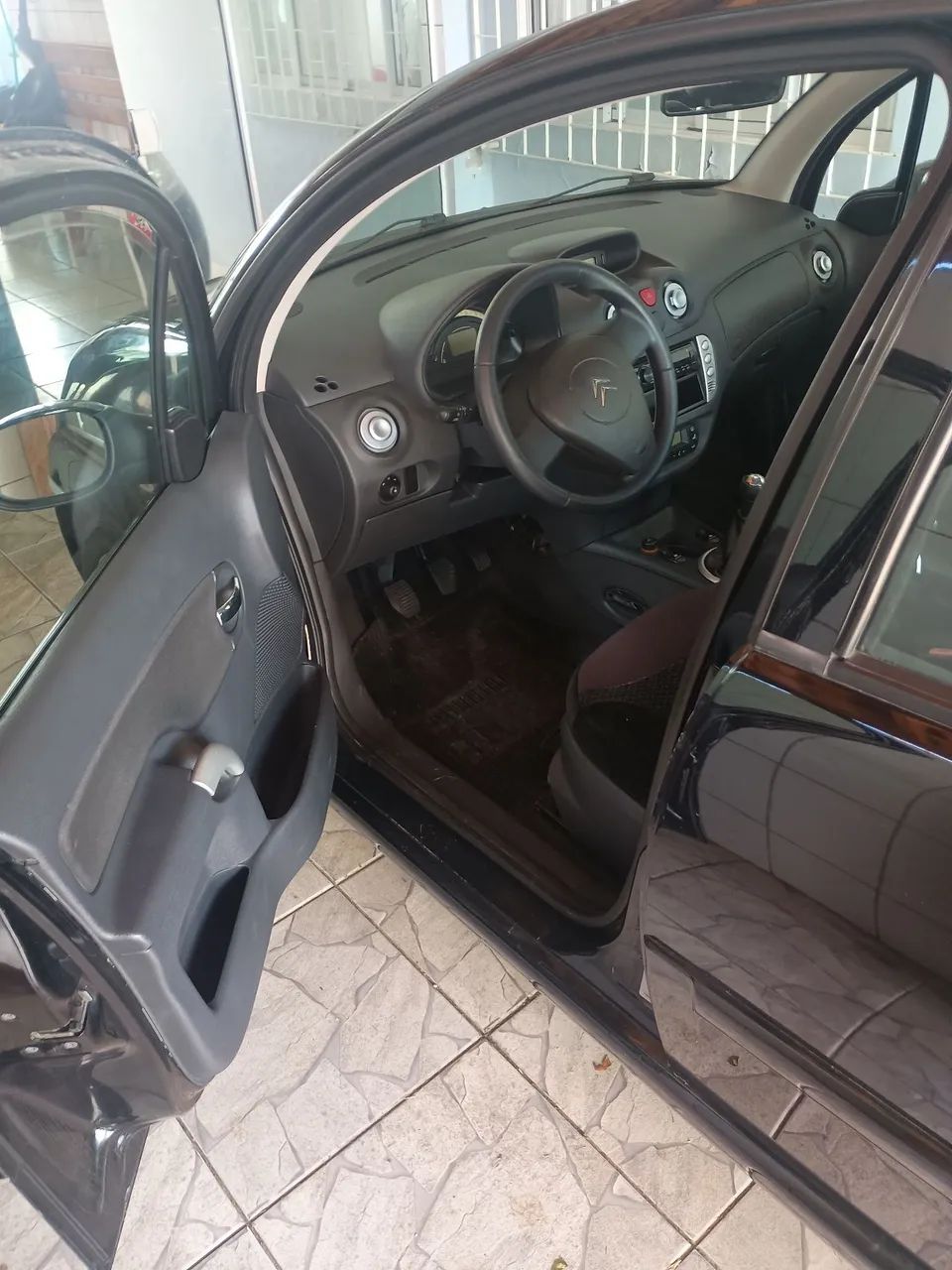 Citroen C3 Exclusive 1.4 Flex 8V 5P 2009 - Foto 3