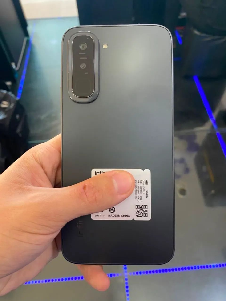 Infinix Hot 70  - Foto 2