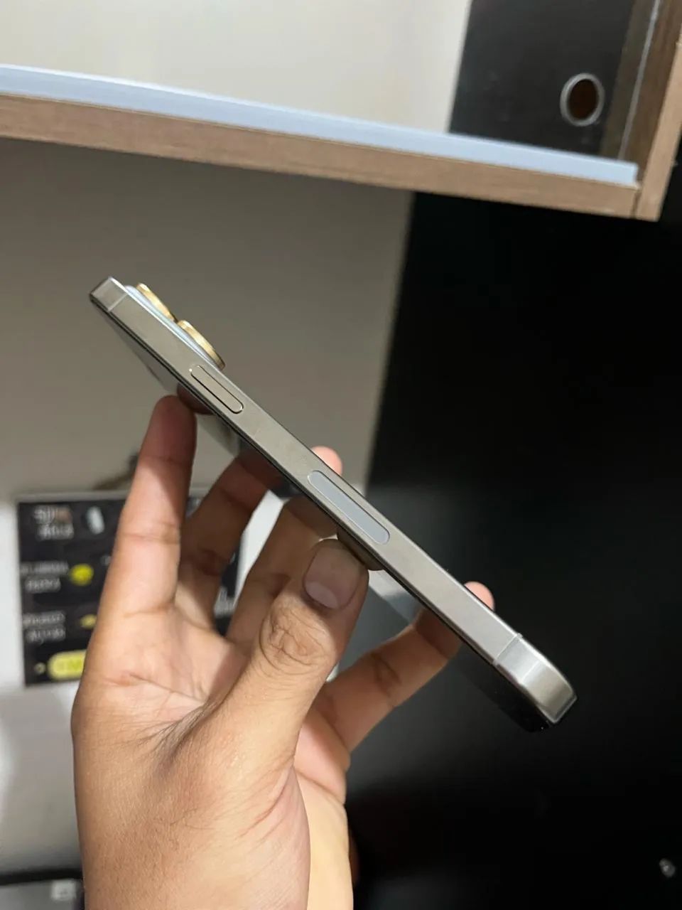 Iohone 15 pro max 256gb bateria 85% sem marcas de uso! Com caixa e documento. - Foto 4