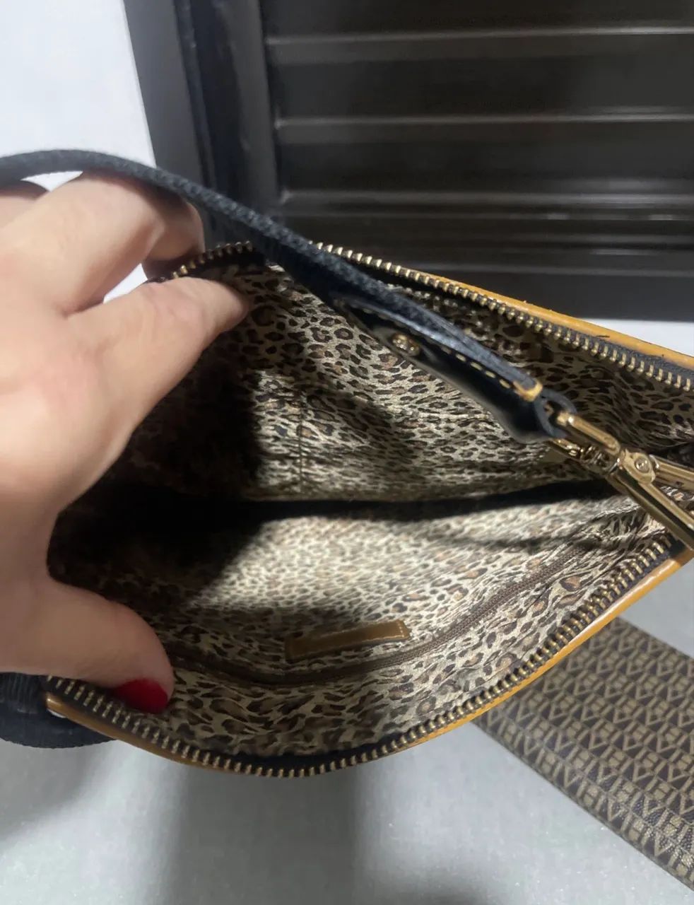 Bolsa tiracolo Victor Hugo  - Foto 5
