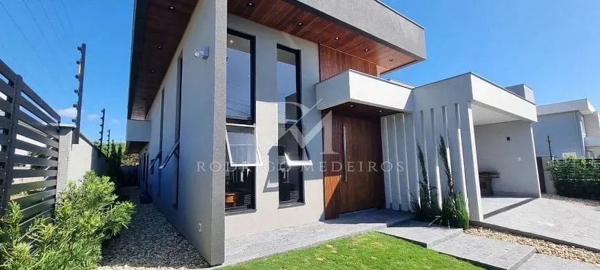 Casa térrea com 3 dormitórios a 500 m do mar no Campeche/SC - Foto 2