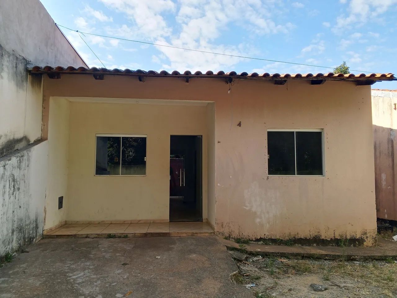 Vendo casa quitada  setor 3 águas lindas 