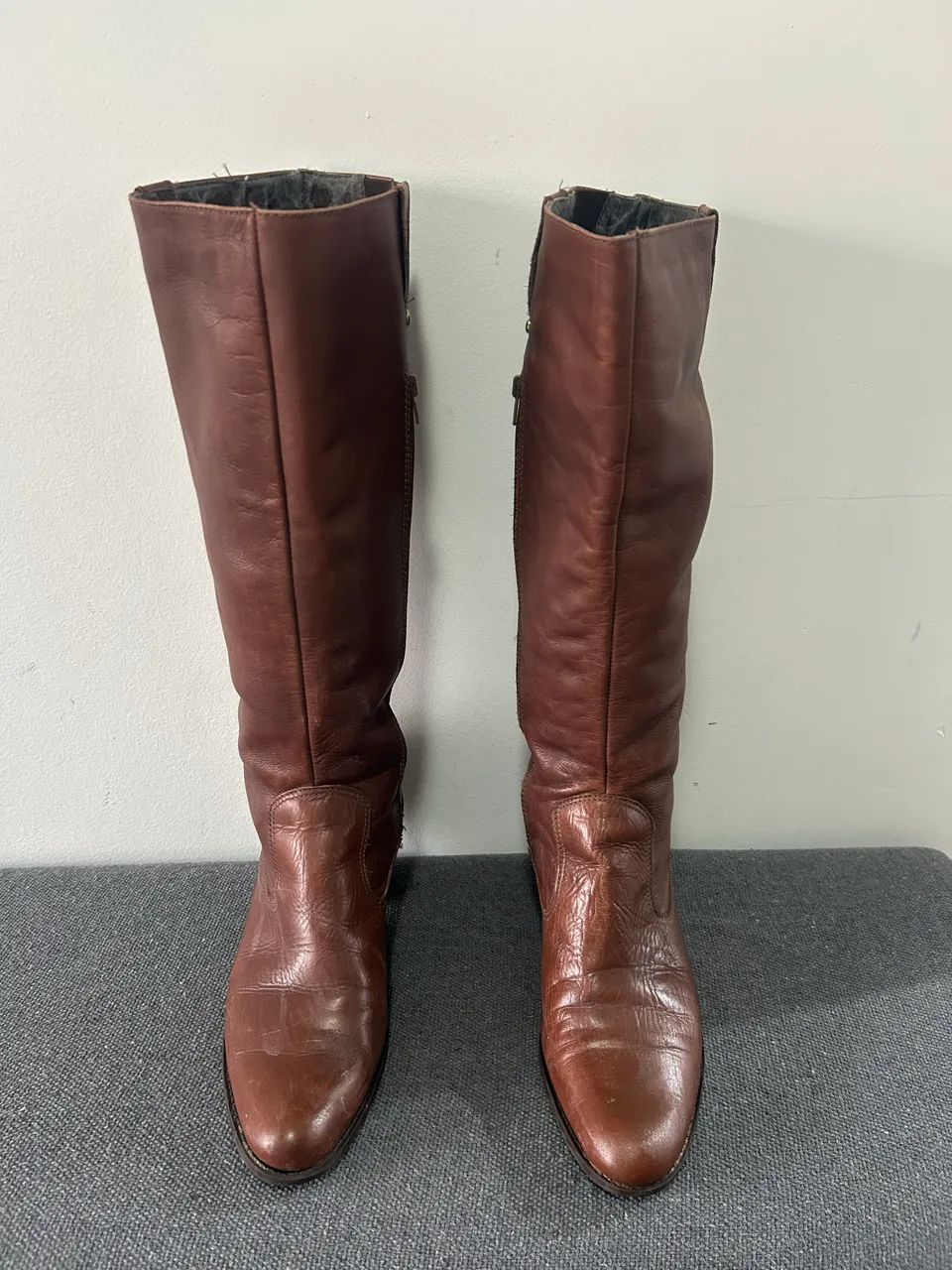 Bota cano longo couro legítimo  - Foto 3