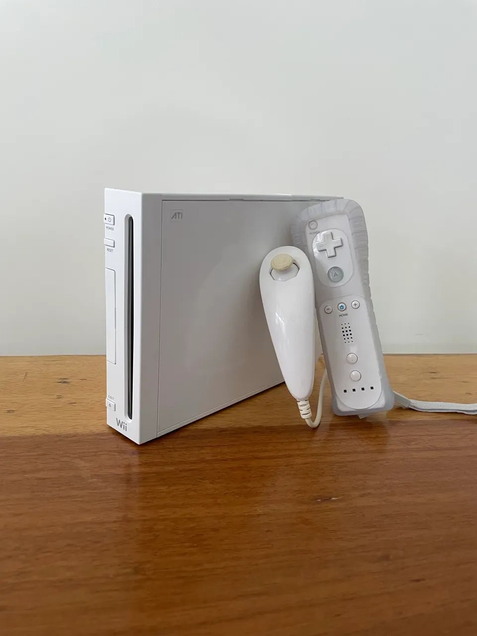 Nintendo Wii retrocompativel COMPLETO - Foto 5