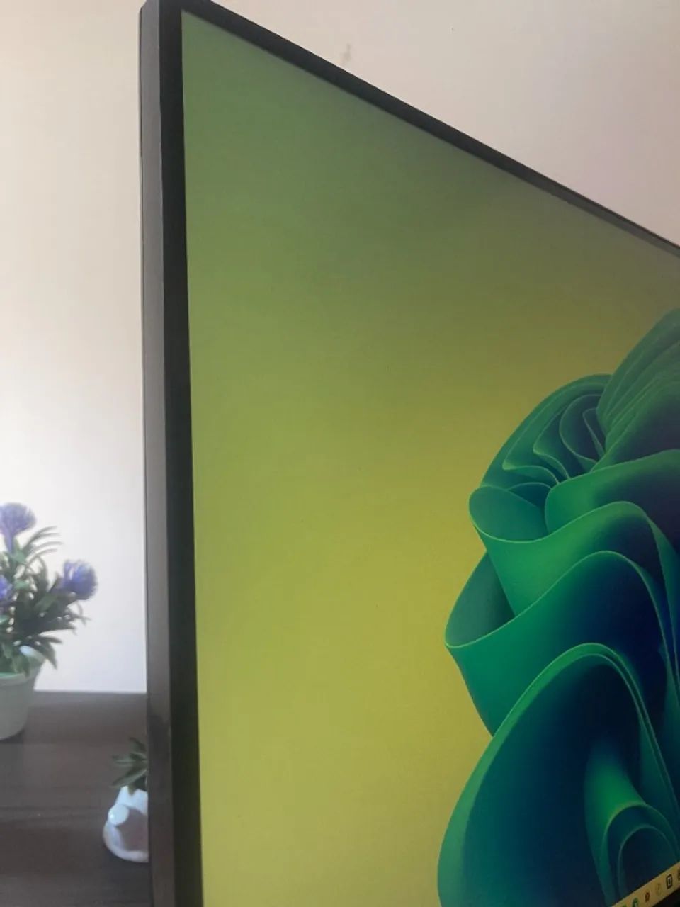 Monitor 4K Philips 27 Polegadas IPS - Perfeito Para Edição e Trabalho - Foto 2