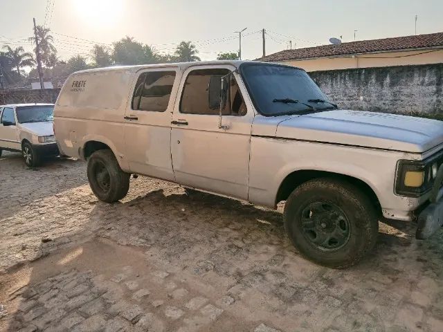 Chevrolet Veraneio S / Luxe 4.1 1985