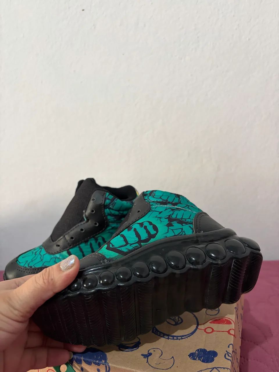 Vende-se botinha Hulk n?24 - Foto 2