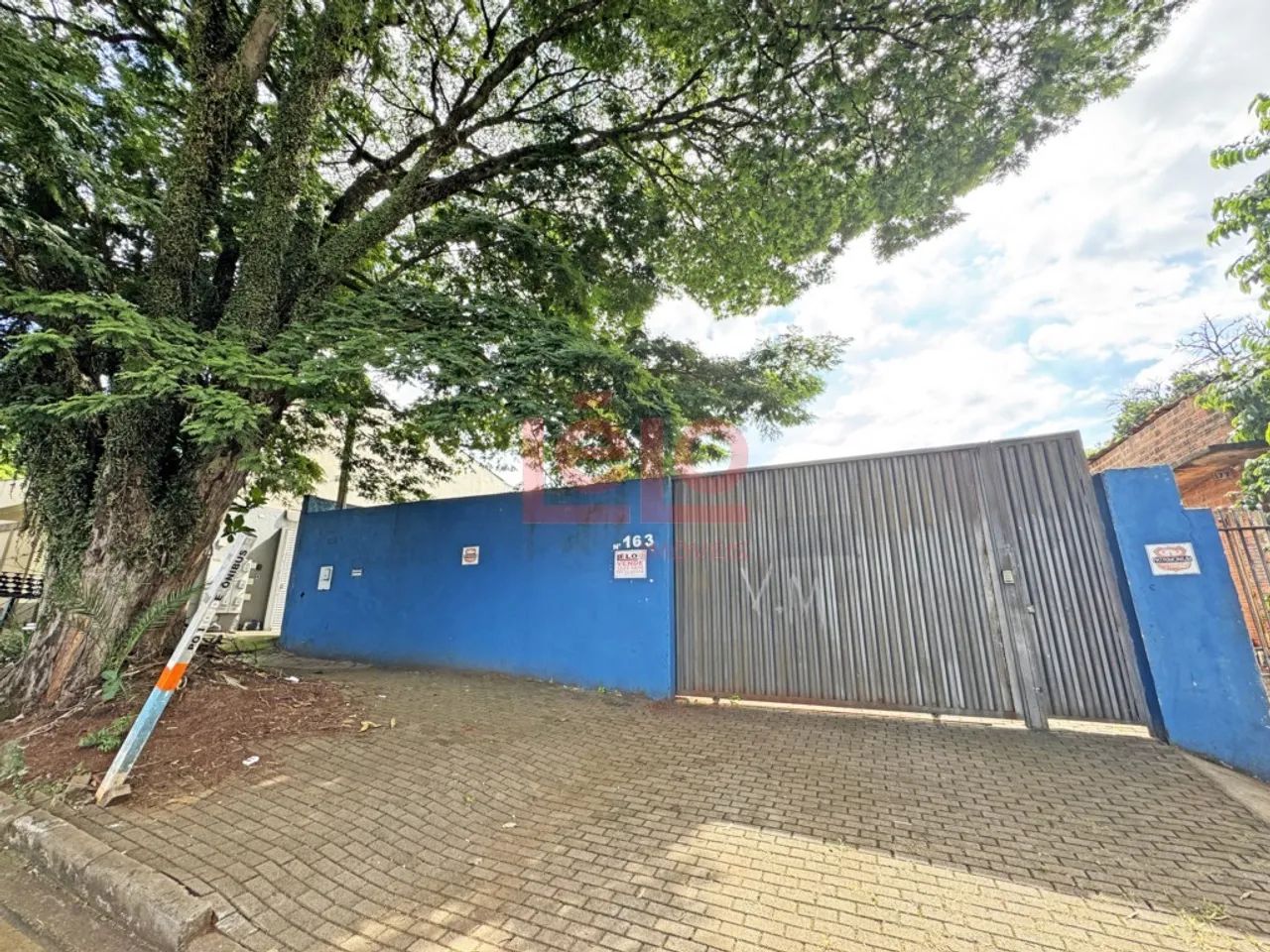 Excelente terreno de 904 m2, com Barracão de 300m2 - Foto 3