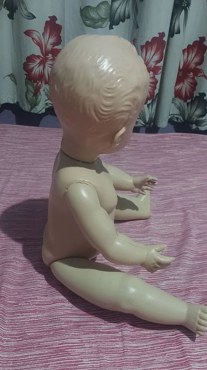 Boneco de plástico bolha,  sem marca,  está  perfeito - Foto 2