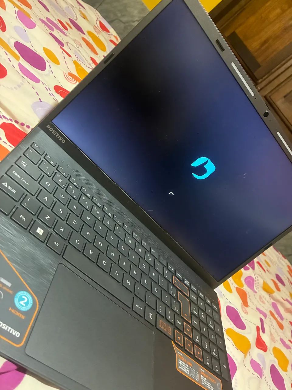 Vendo Notebook Positivo para estudos