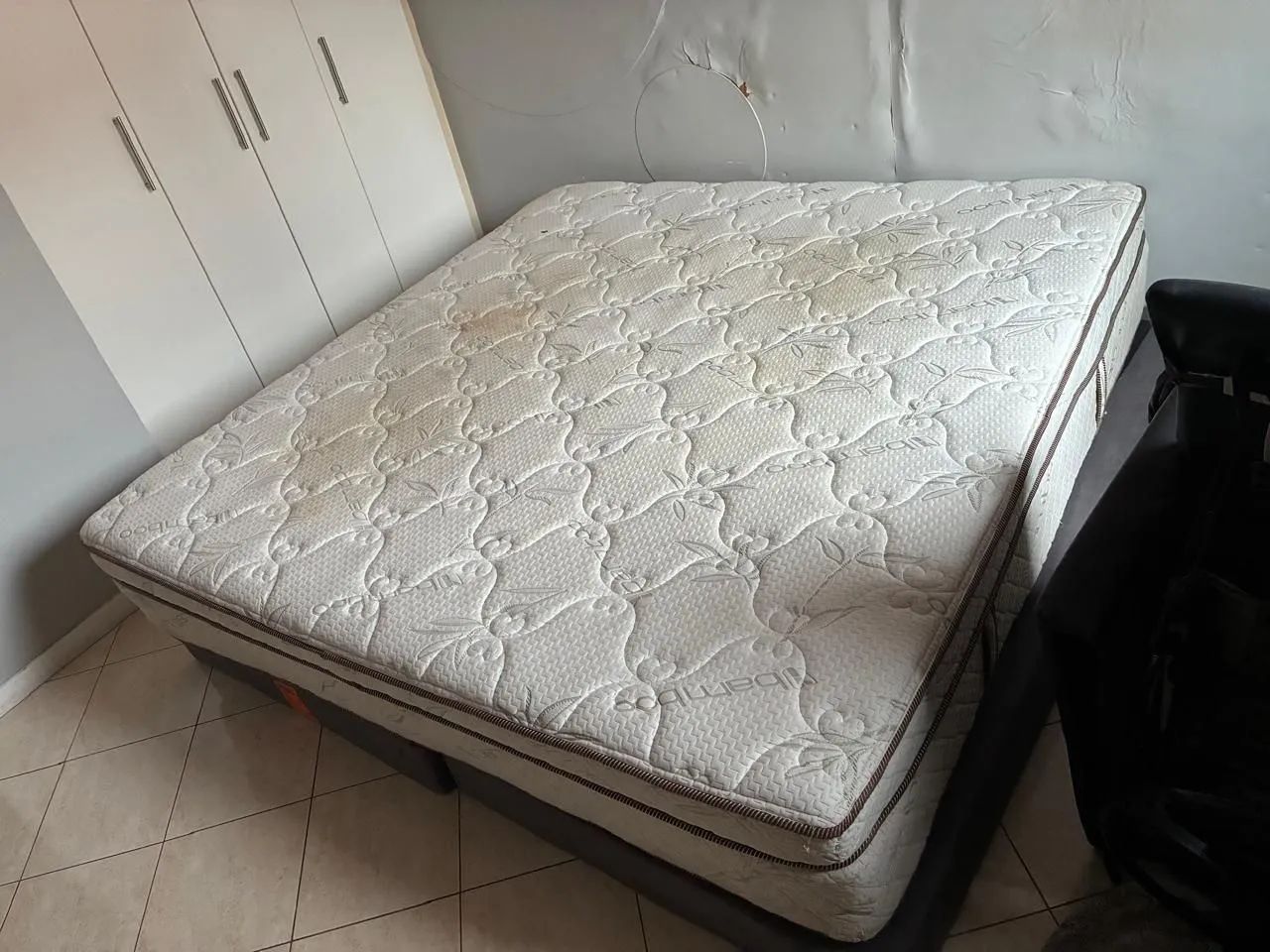 Cama King Size + Base Box - R$ 1.000,00 - Foto 4