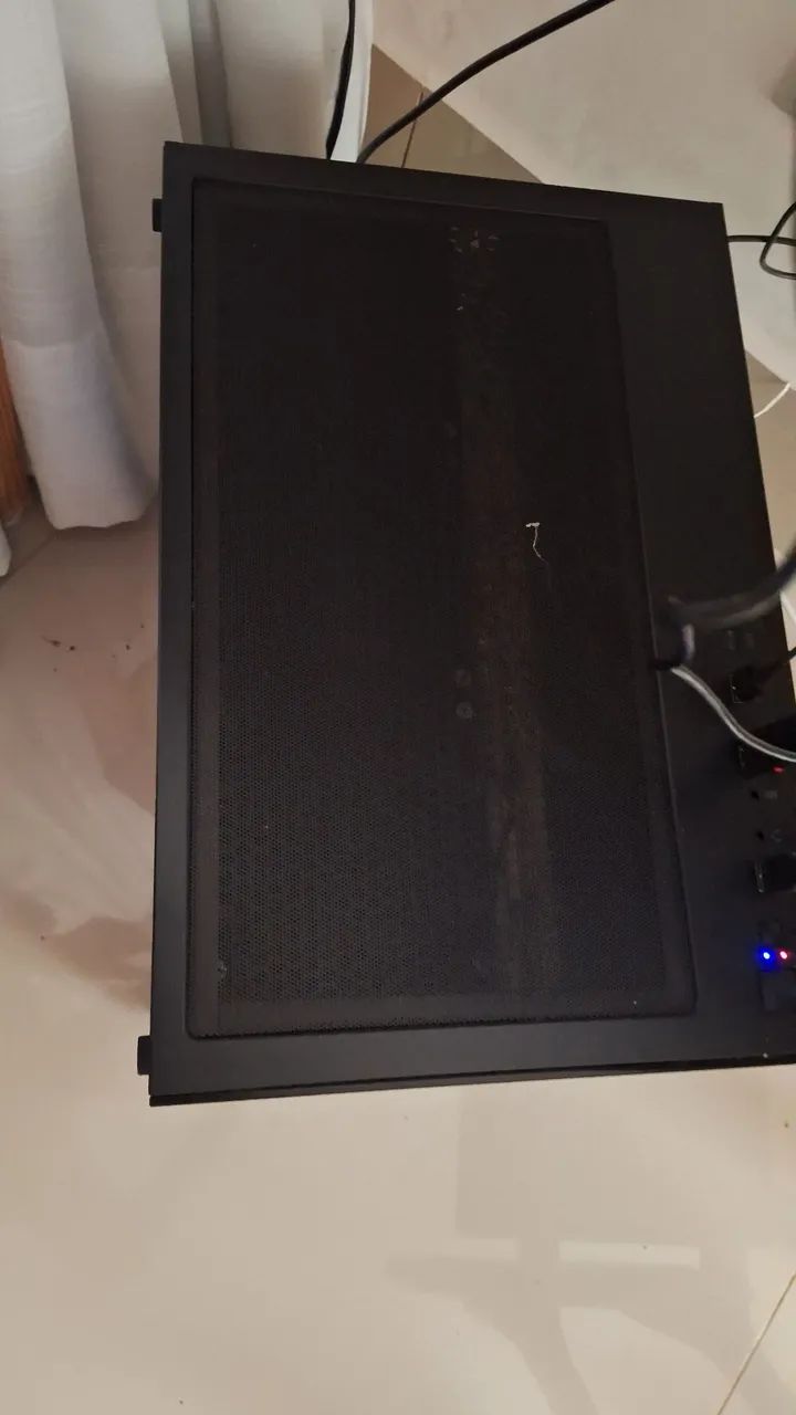 Pc gamer RTX 5060 Ryzen 7 7800x3D - Foto 2