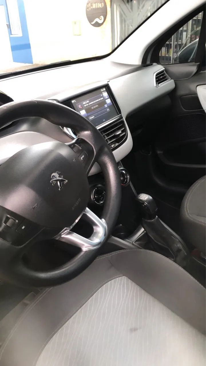 Peugeot 208 208 Allure 1.5 Flex 8V 5p 2015