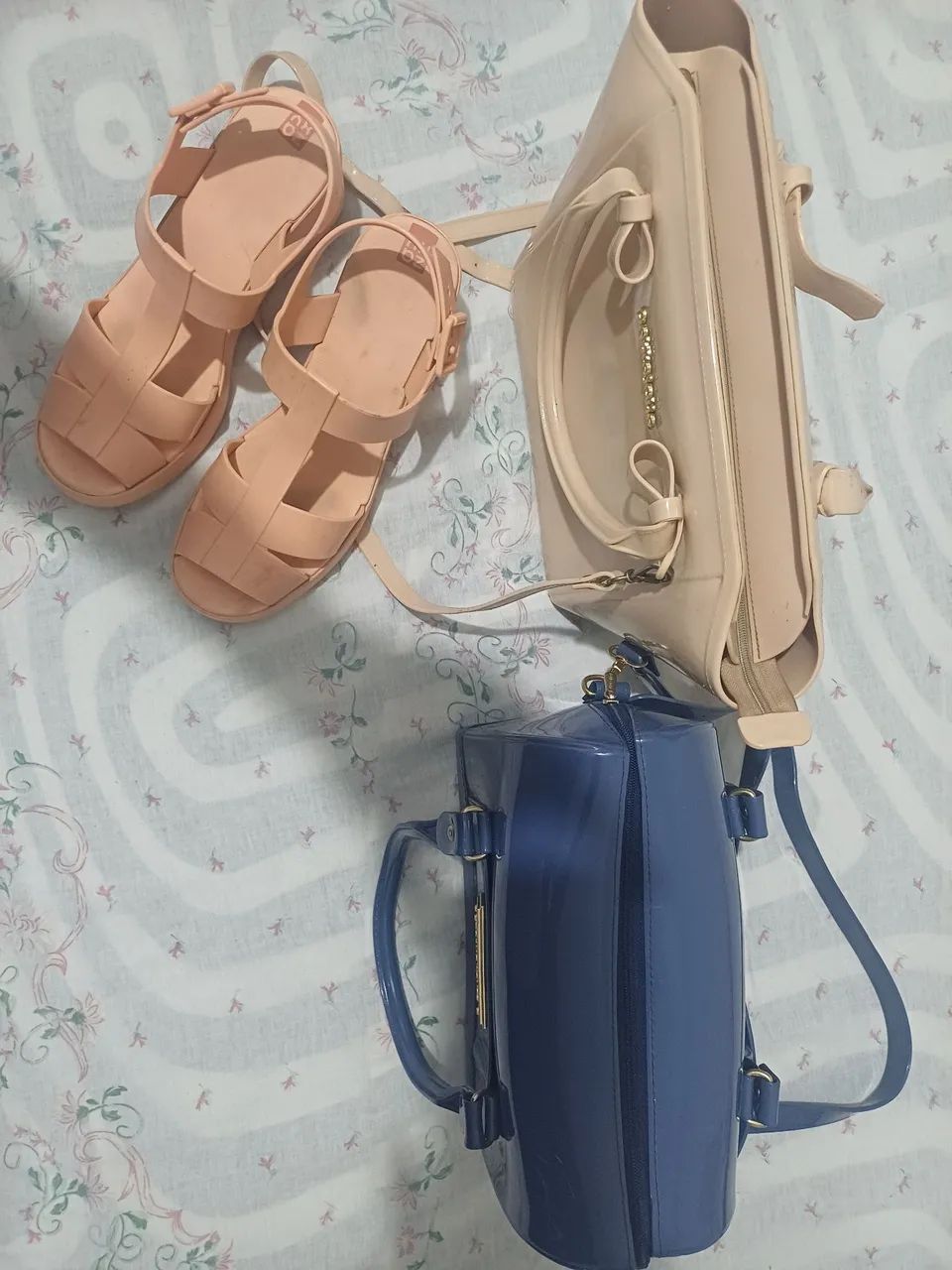 Bolsas e Sandália  - Foto 2